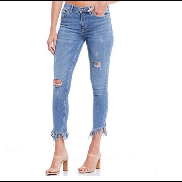 We The Free (Free People) Mid Rise Distressed Raw Hem Jeans Size 25 - Picture 1 of 11